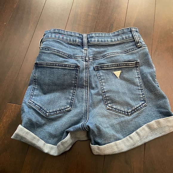 Guess Jean shorts, size 25 - Picture 2 of 2